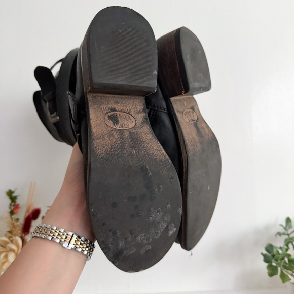 Steve Madden ‘Brewzzer’ Belted Boots - Picture 6 of 9